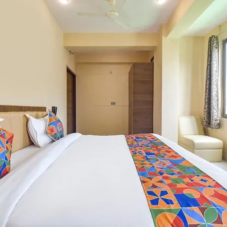 Fabhotel Pearl Square-3