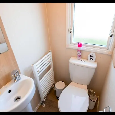 Nd30 - Marlie Farm Holiday Park, New Romney-3