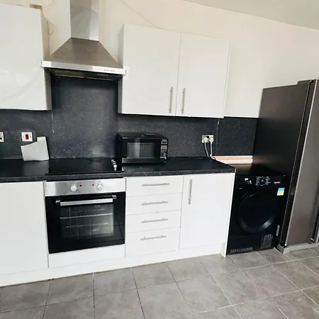 Ella Street Double Room-2
