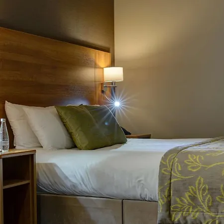 Cresta Court Hotel-2
