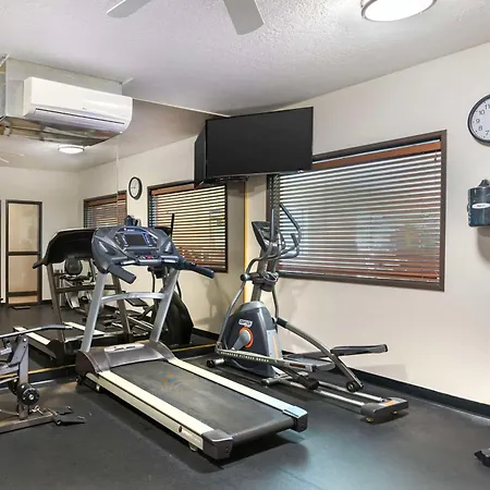 Best Western Plus Eagleridge Inn & Suites-2