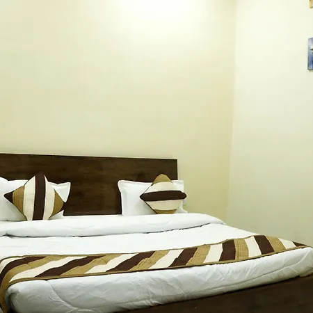Hotel King Edward Memorial-3