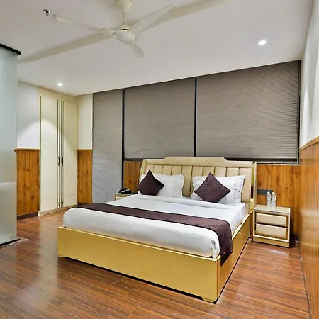 Clay Inn Hotels, Paschim Vihar-3