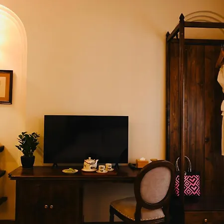 La Belle Maison-2