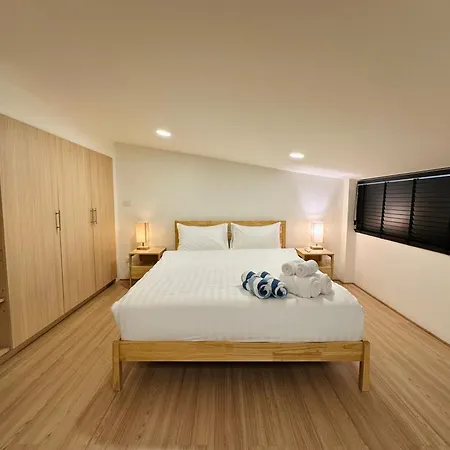 Gloria'S Home-2
