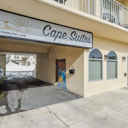 Cape Suites Room 8 - Free Parking! Hotel Room-3