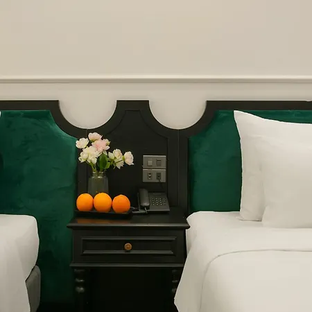 Elegant Boutique Hotel Ha Long-2