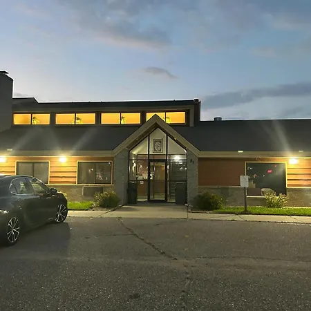 Northwoods Inn & Suites - Blackduck-2