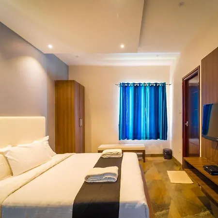 Royal Crown Resorts-2