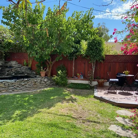 Beverly Hills 2Bd-2