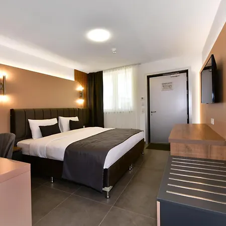Korki'S Motel-2