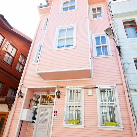 Rose Apartments-3