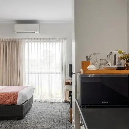 Best Western Geelong Motor Inn & Serviced Apartments-2