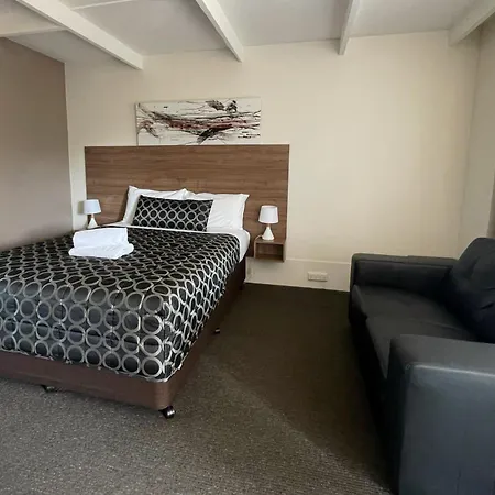 Fig Tree Motel-3