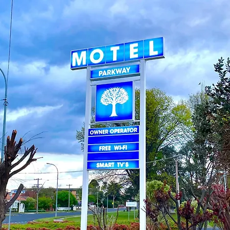 Parkway Motel-2