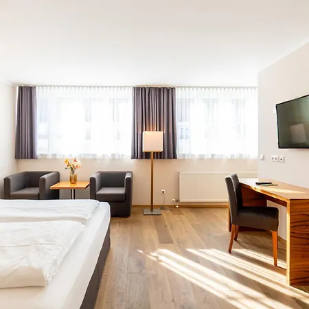 Das Jedermann Boutiquehotel Mit Stadtgarten-2