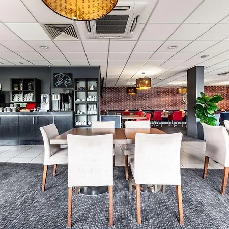 Park Inn By Radisson Peterborough-2