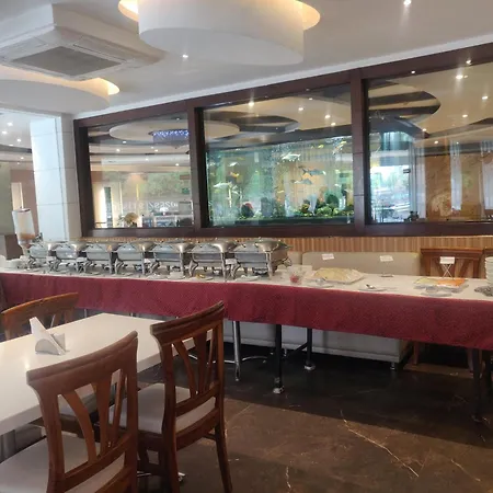 Airport Hotel Le Seasons New Delhi-3