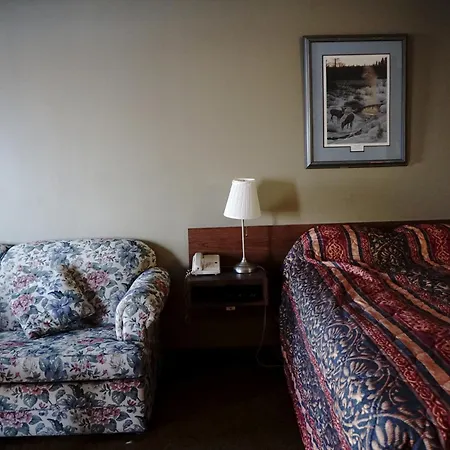 The Ritz Cafe And Motor Inn-2