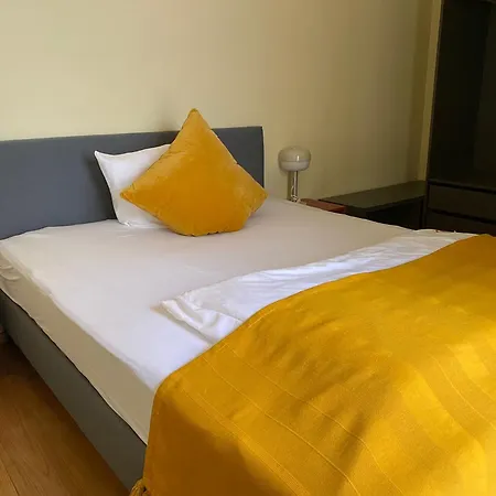 Boutique-Garni Hotel Papillon-2
