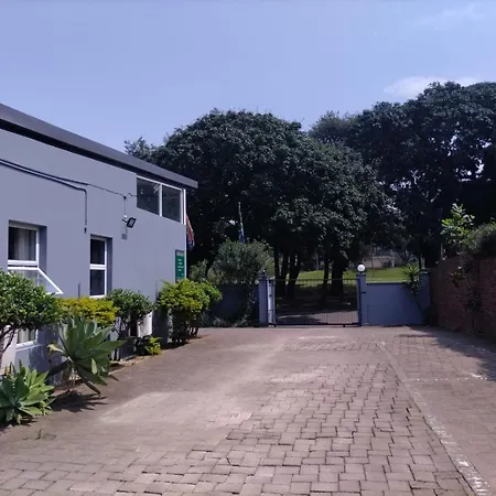 Essenwood Park Hotel-2