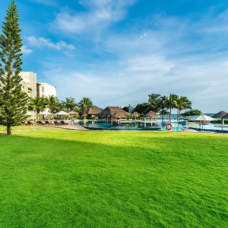 Vietsovpetro Ho Tram Beach Resort & Spa-2
