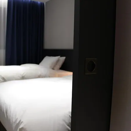 Rivertain Hotel Gyeongju-3
