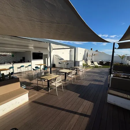 Daos Suites & Terrace Marbella-2