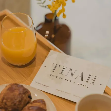 Tinah Paris, Aboukir-2