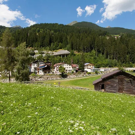 Hotel Garni DIAS-3