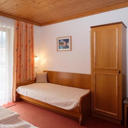 Hotel Garni DIAS-2
