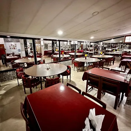 Hotel Seven Park-3
