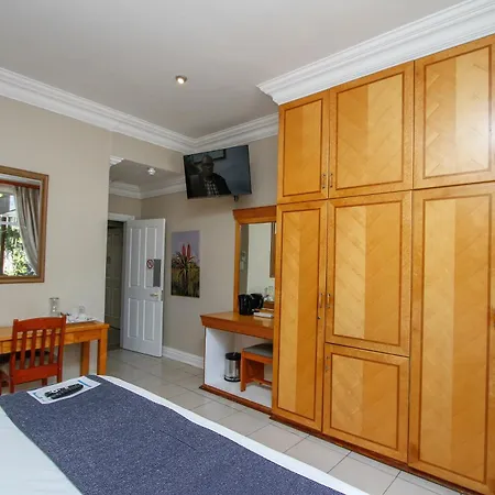 The Sandringham Bed & Breakfast And Self-Catering-3