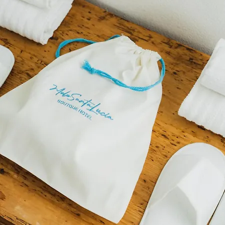Boutique Hotel Molo Santa Lucia-3