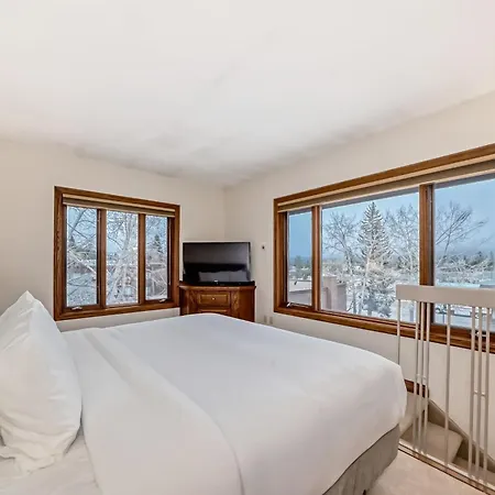 Jasper Inn & Suites By Innhotels-2