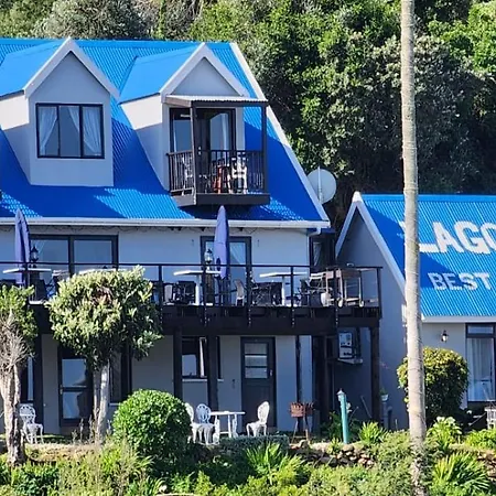 Lagoon Lodge-3