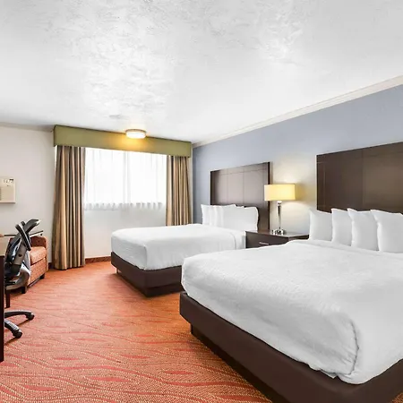 Best Western Plus Parkway Inn-2