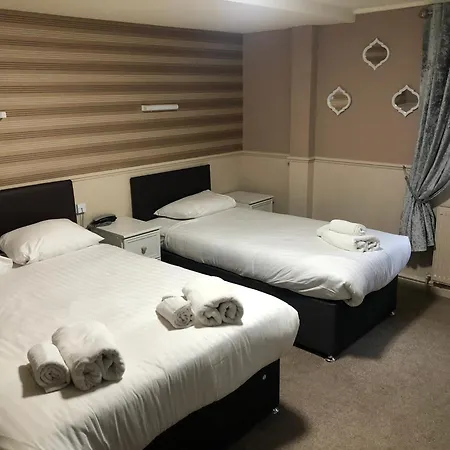 Lyndene Hotel-2