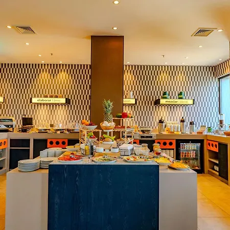 Hampton By Hilton Santiago Las Condes-2