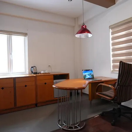 Golden Sunshine Villa Hotel And Travel-3
