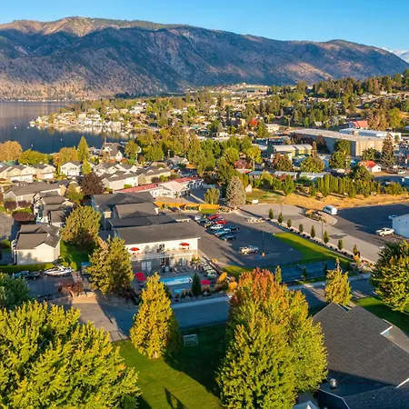 The Lodge Lake Chelan-2