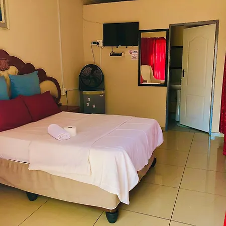Mukwano Guesthouse-2