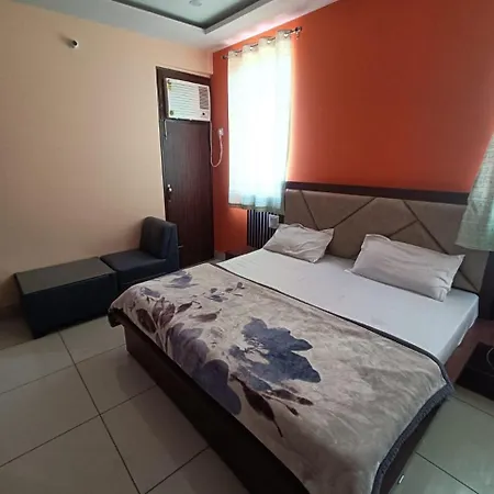 Om Hotel-2