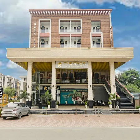 Hotel The Rasa At Vasundhara-3