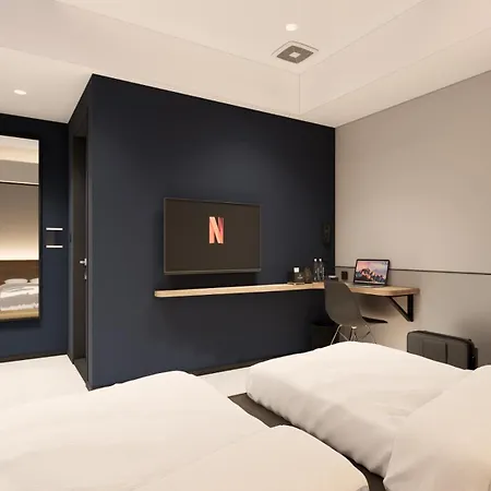 Fieris Izzy Hotel-3