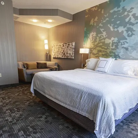 Courtyard By Marriott Cleveland Willoughby-3