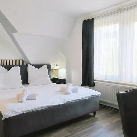 Hotel Marina-2