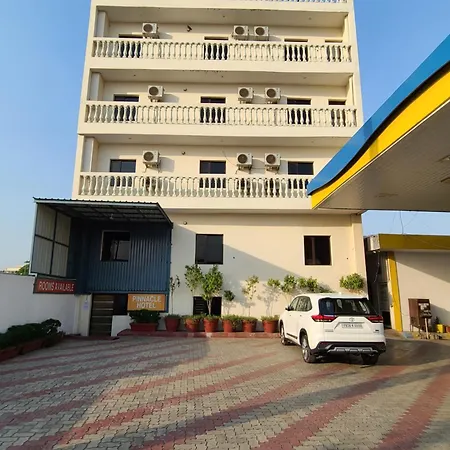 Pinnacle Hotel-2