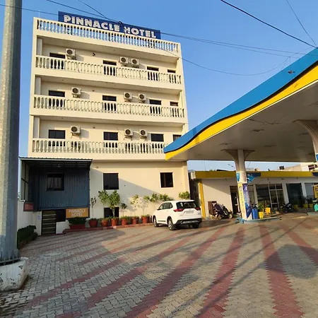 Pinnacle Hotel-3