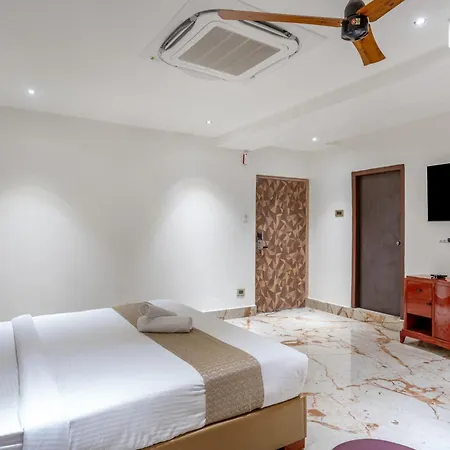Hotel Chutneys-3